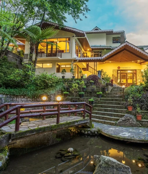 Hotel & Resort Bookings